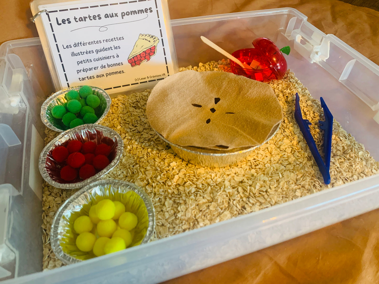 Bac sensoriel : Les pommes