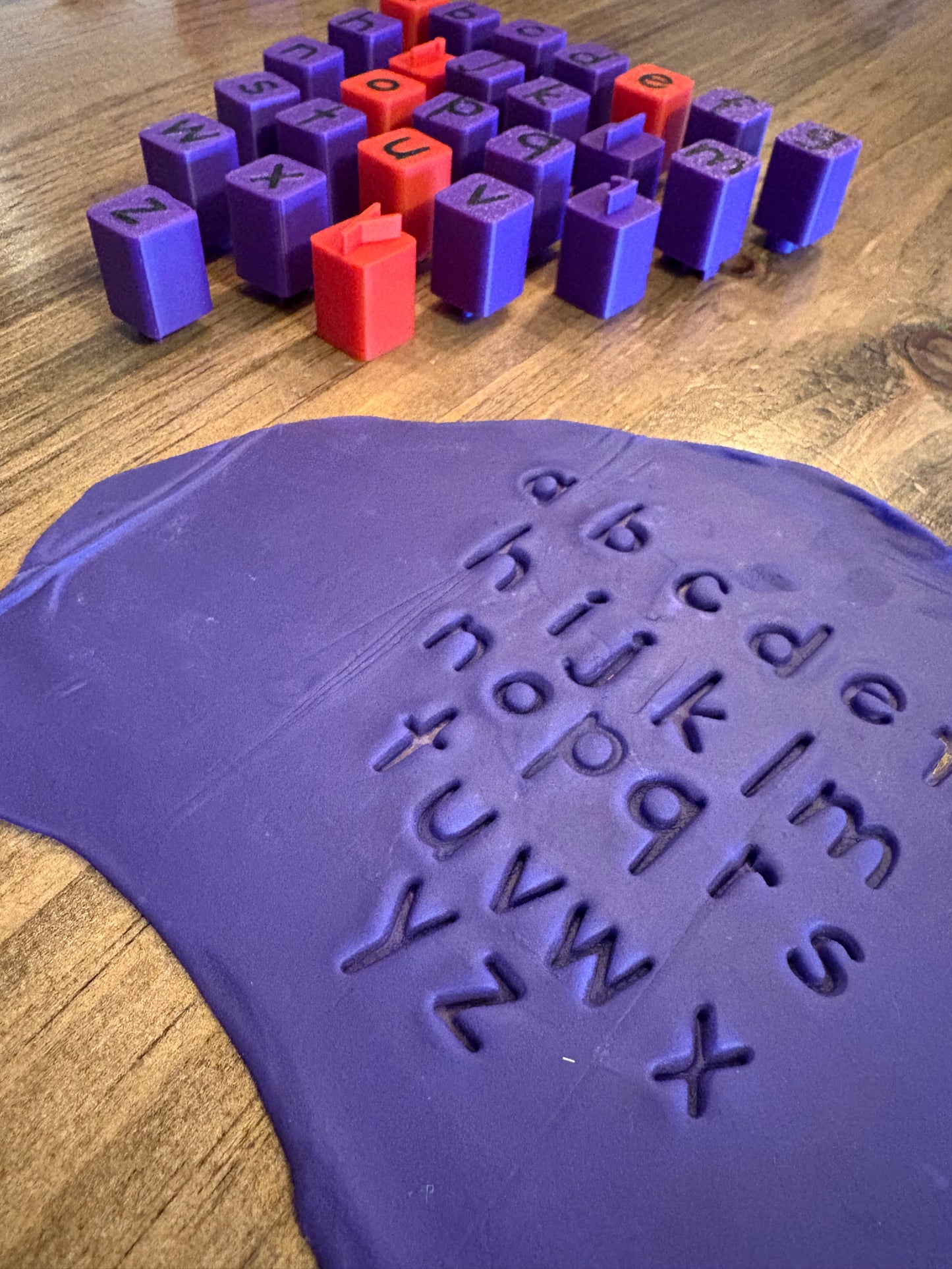 Alphabet pour pâte à modeler